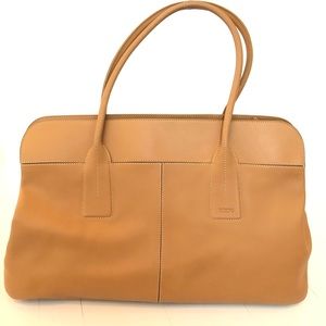 Tod’s hand bag